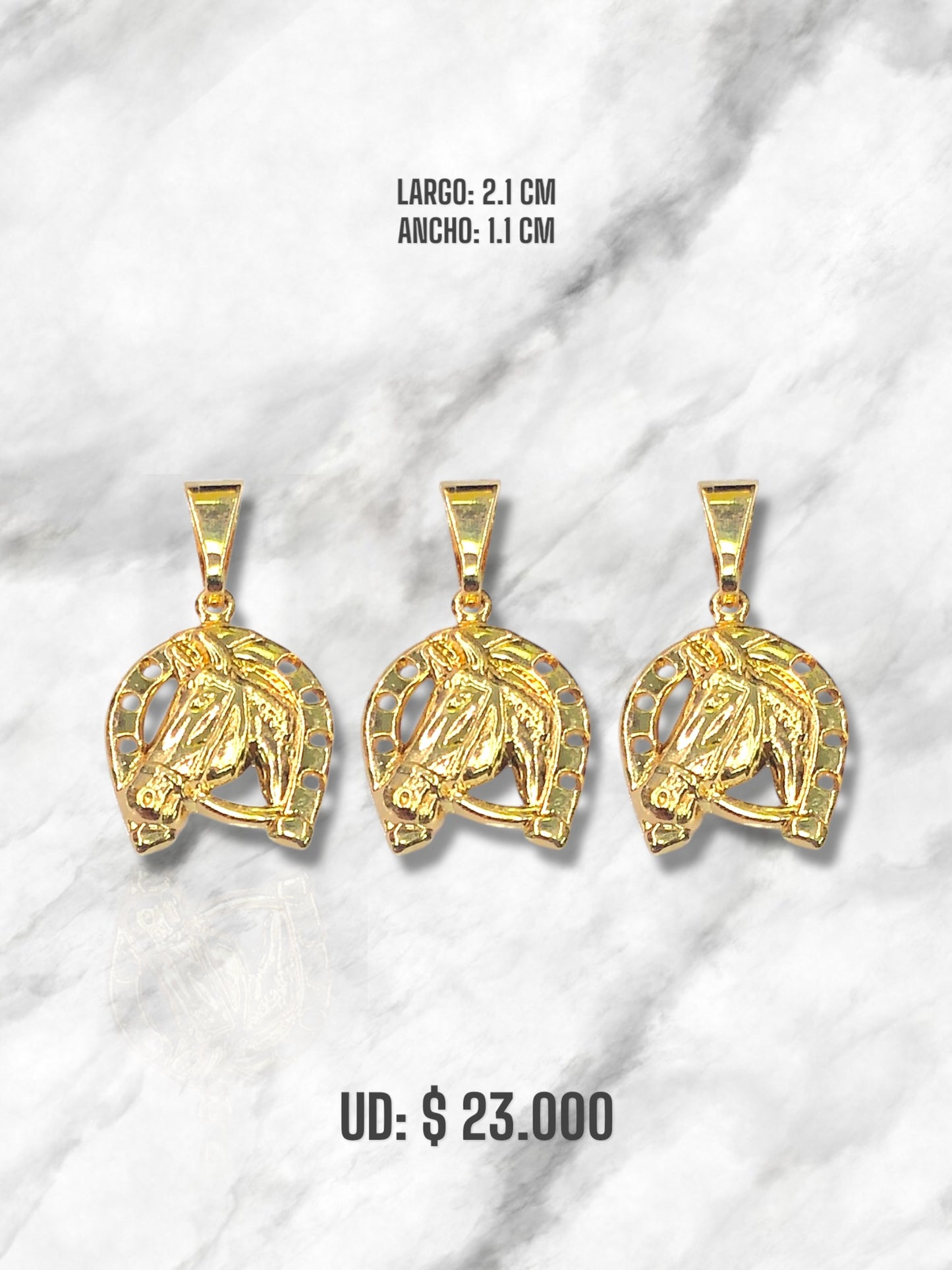 DIJE CABALLO CON HERRADURA ORO LAMINADO
