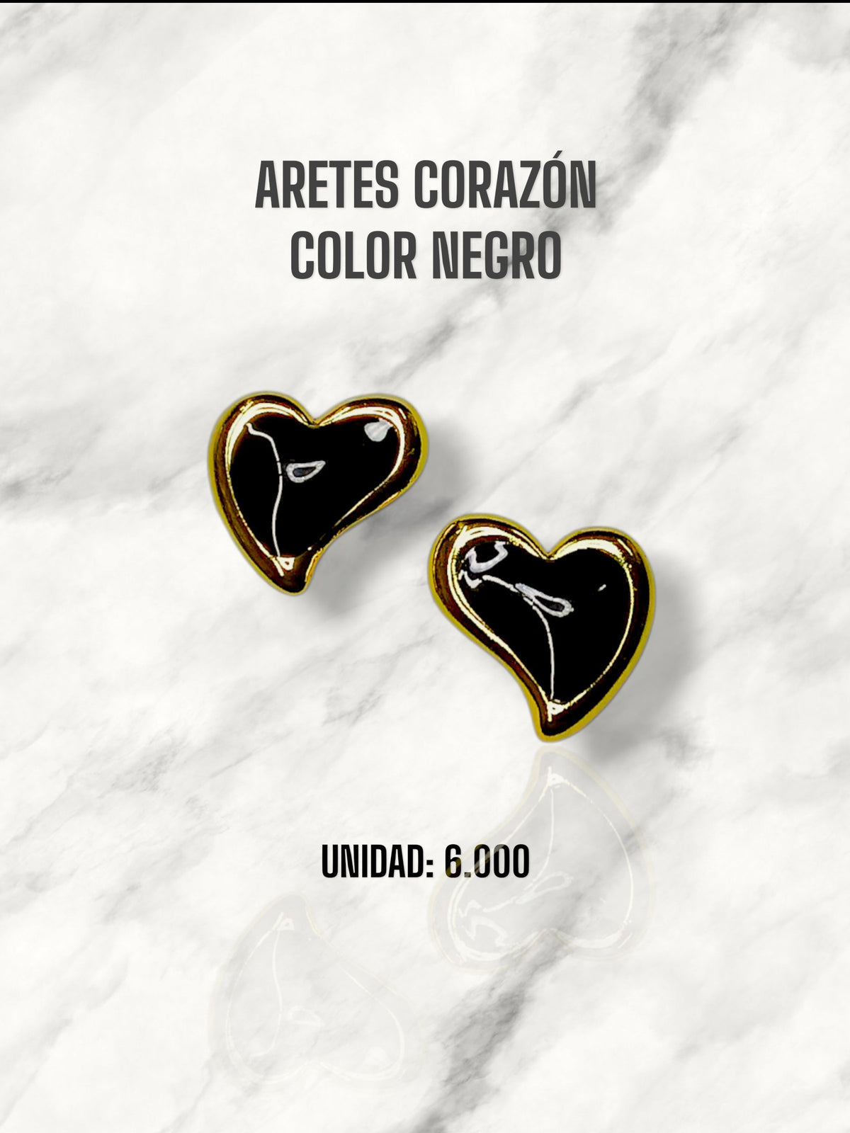ARETES CORAZÓN COLOR NEGRO