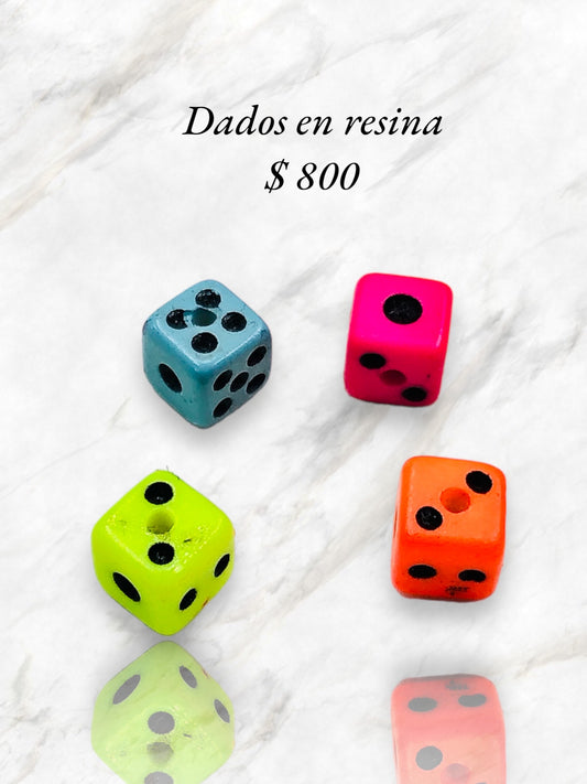 Dados en resina