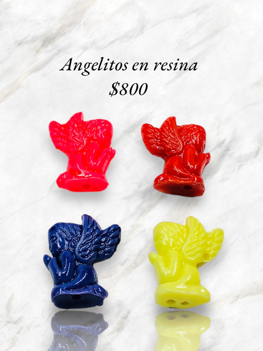 Angelitos en resina