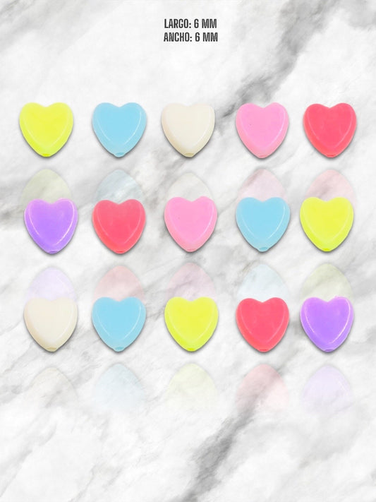 CORAZONES MULTICOLOR PEQUEÑO EN ACRÍLICO (pasador)