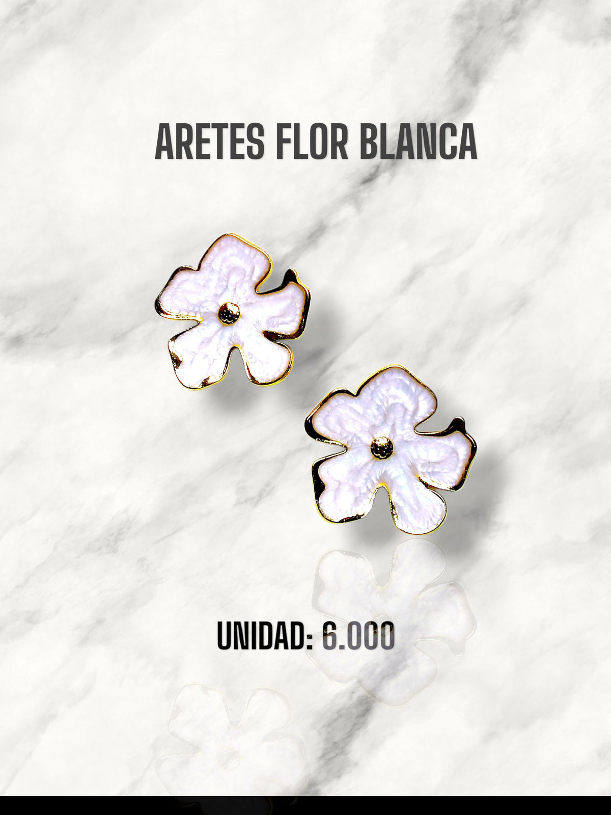 ARETES FLOR BLANCA